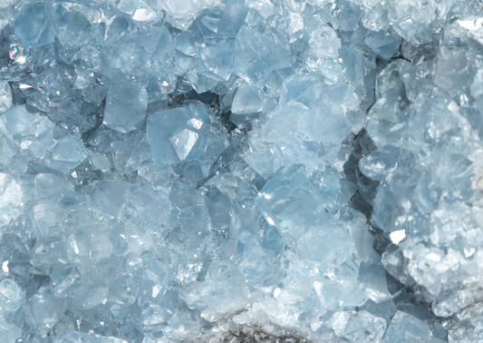 The Ultimate Guide to Aquamarine Crystal: Meaning, Benefits, and Uses